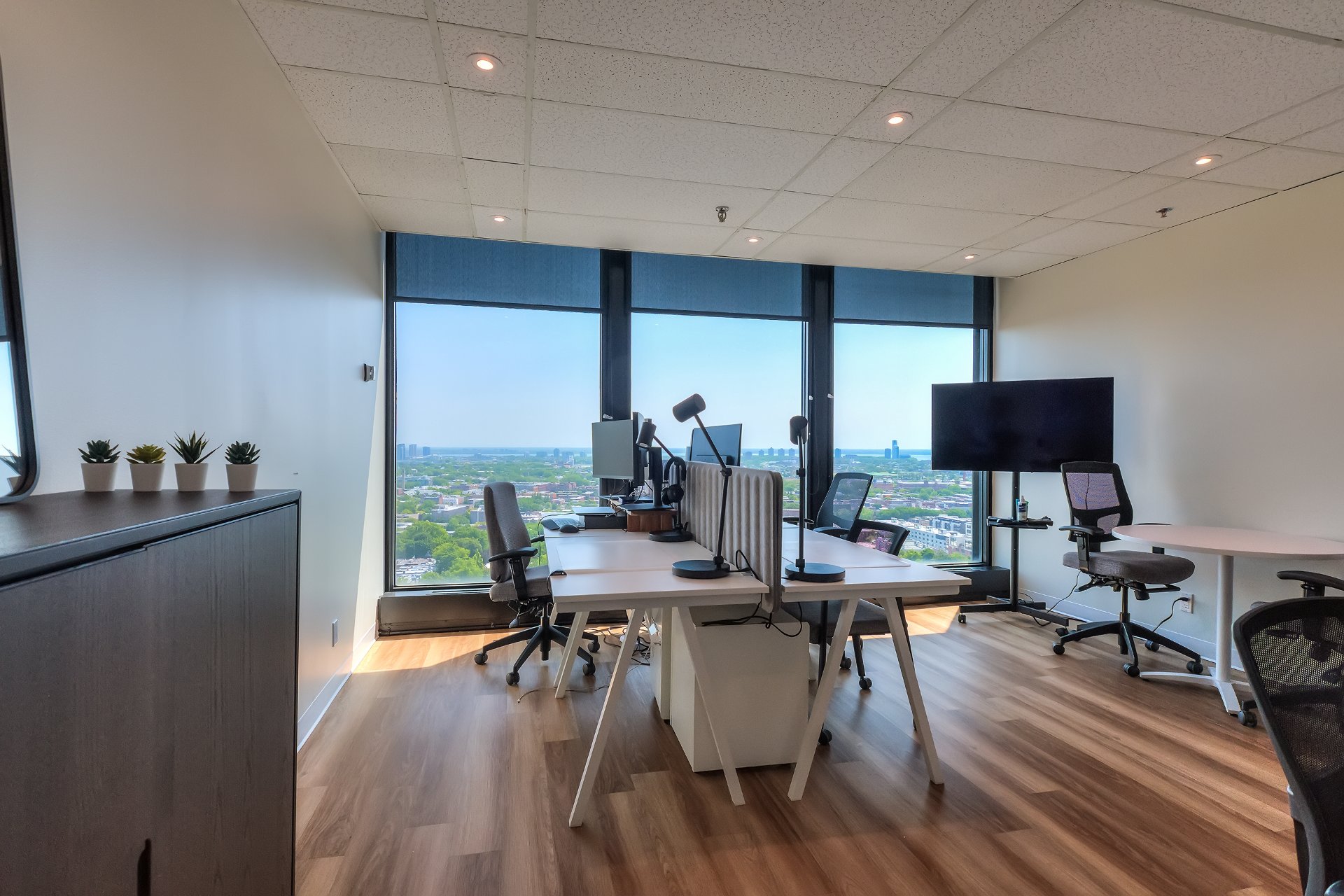 Photo - Office