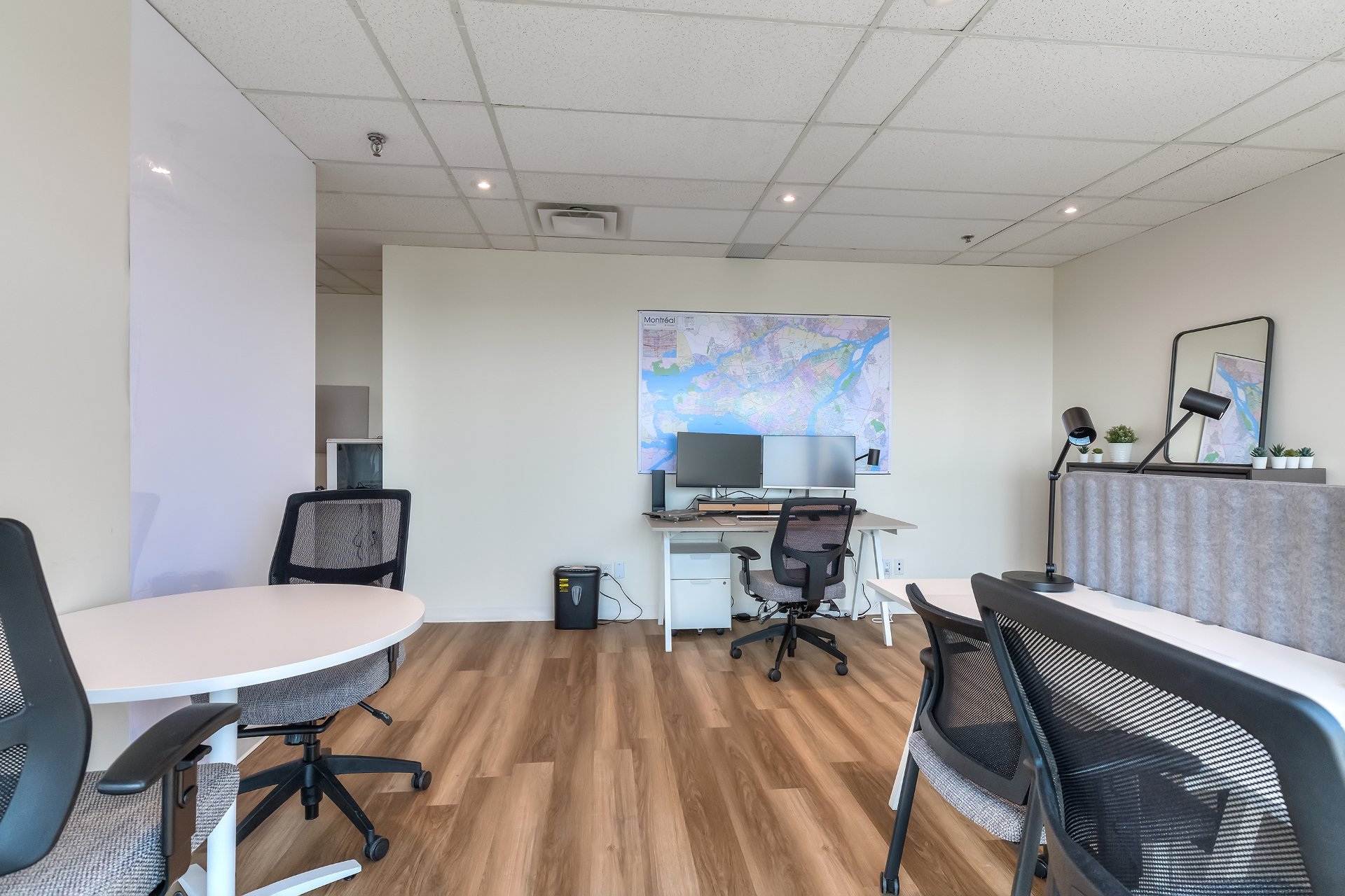 Photo - Office