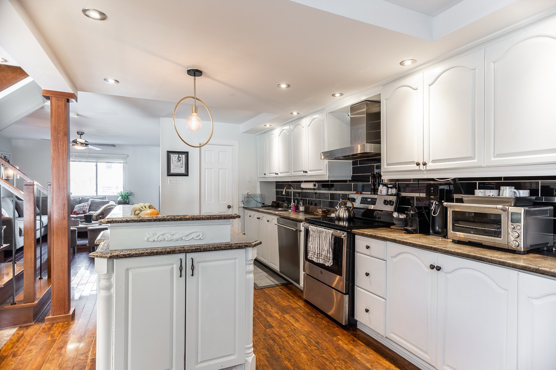 Photo - Kitchen