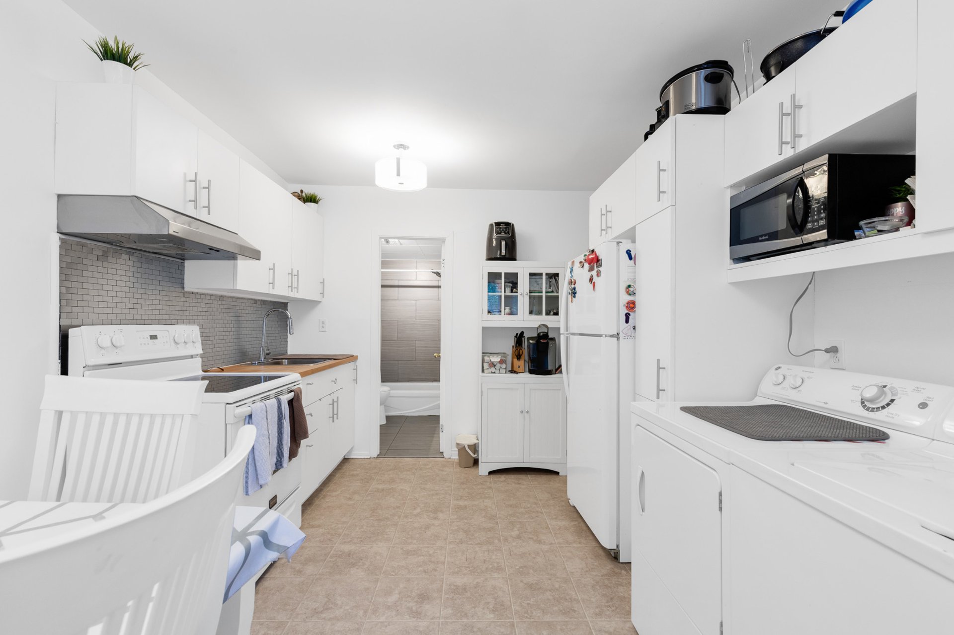 Photo - Kitchen