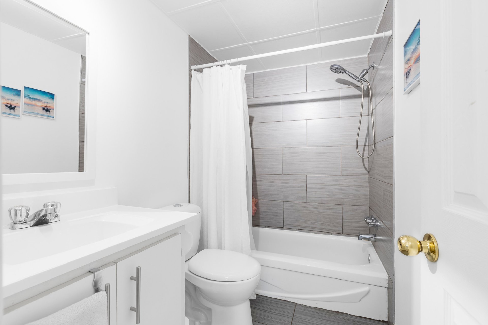 Photo - Bathroom