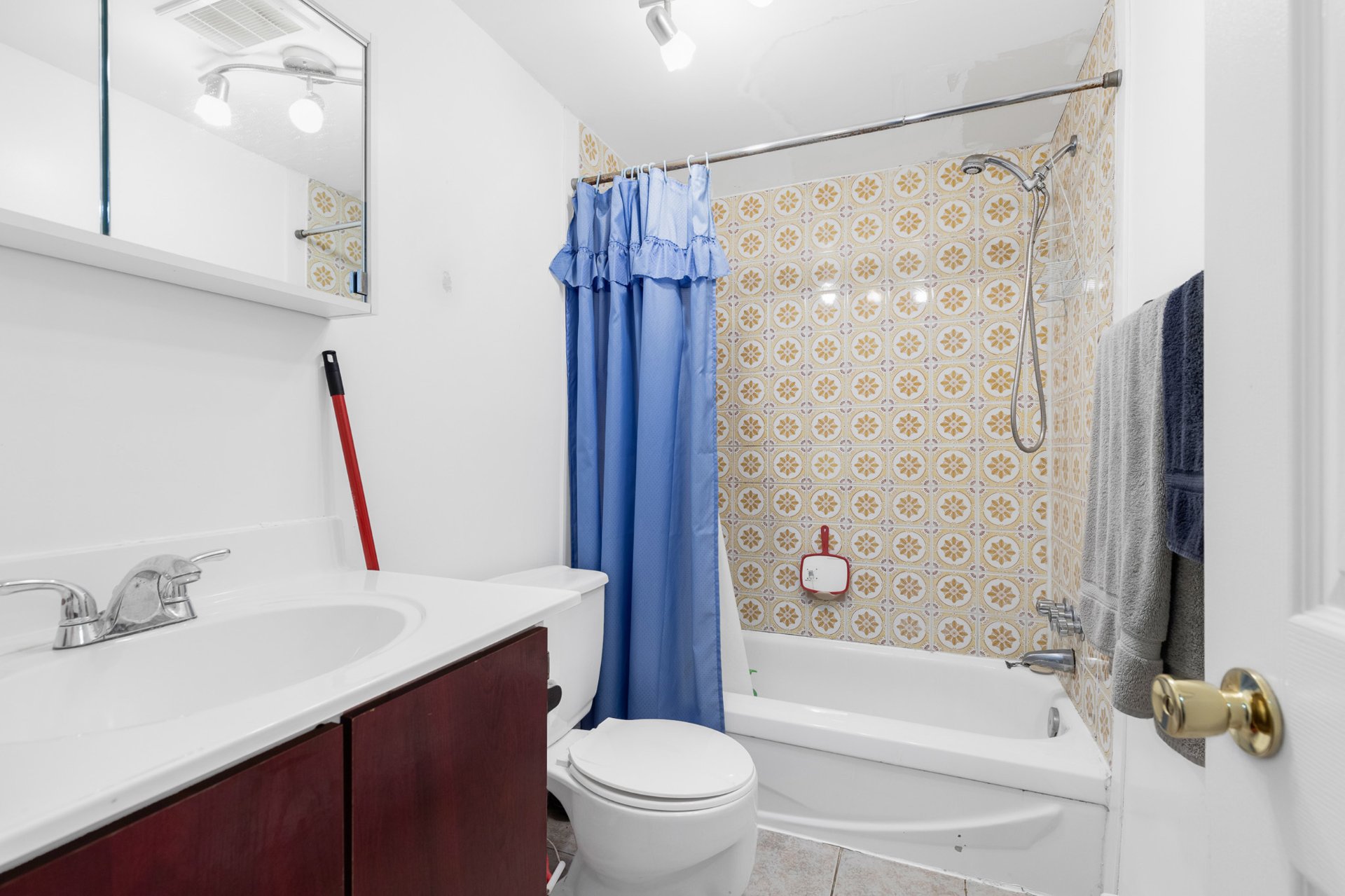Photo - Bathroom