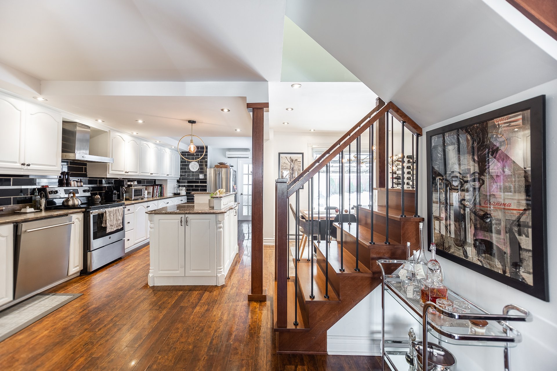 Photo - Kitchen