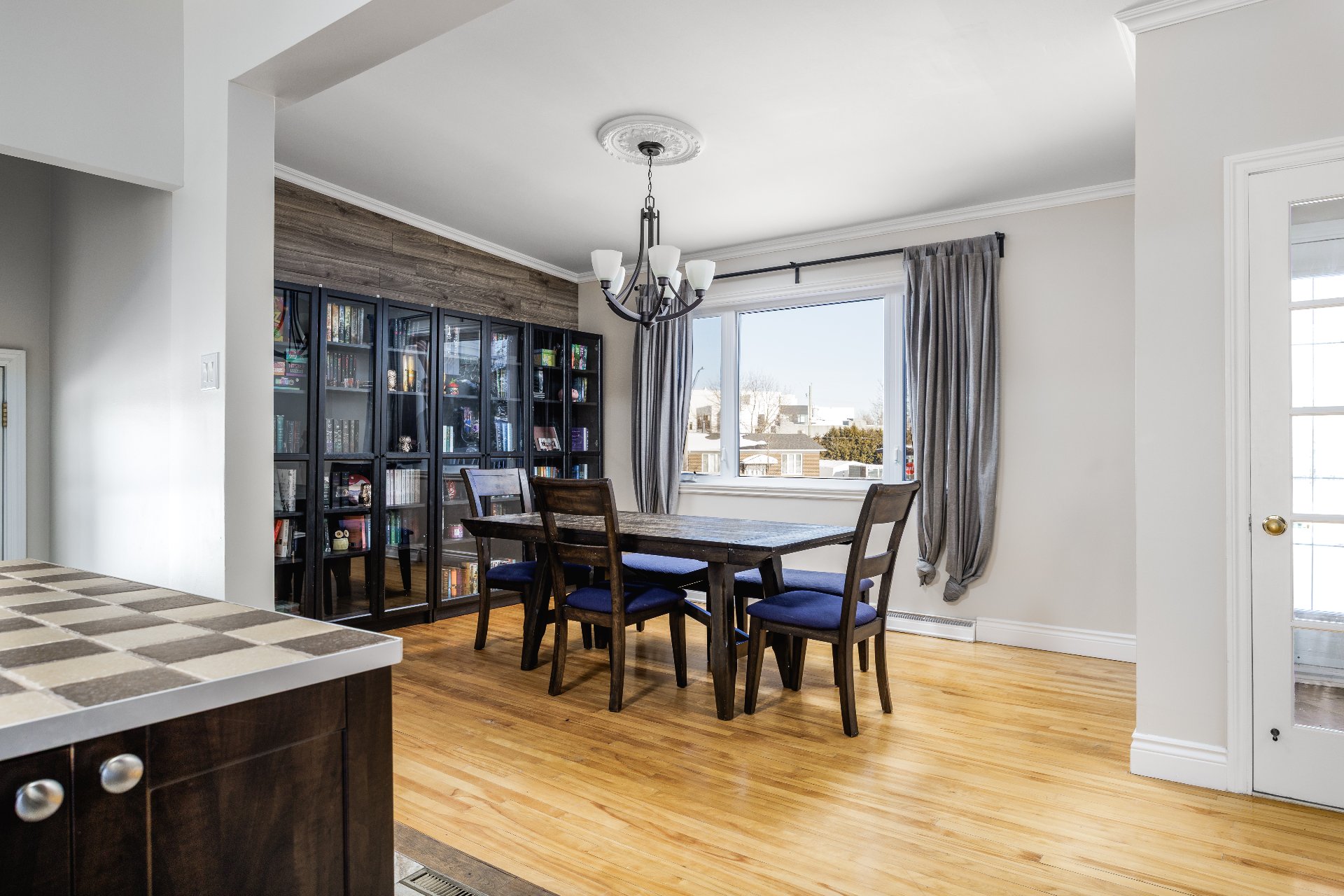 Photo - Salle à manger