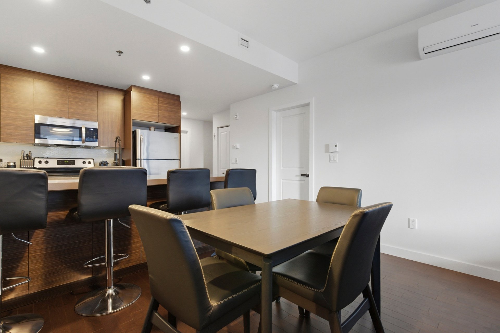 Photo - Salle à manger