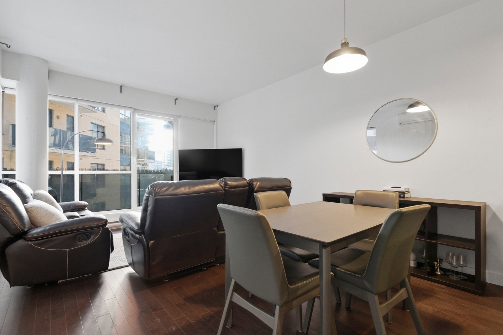 Photo - Salle à manger