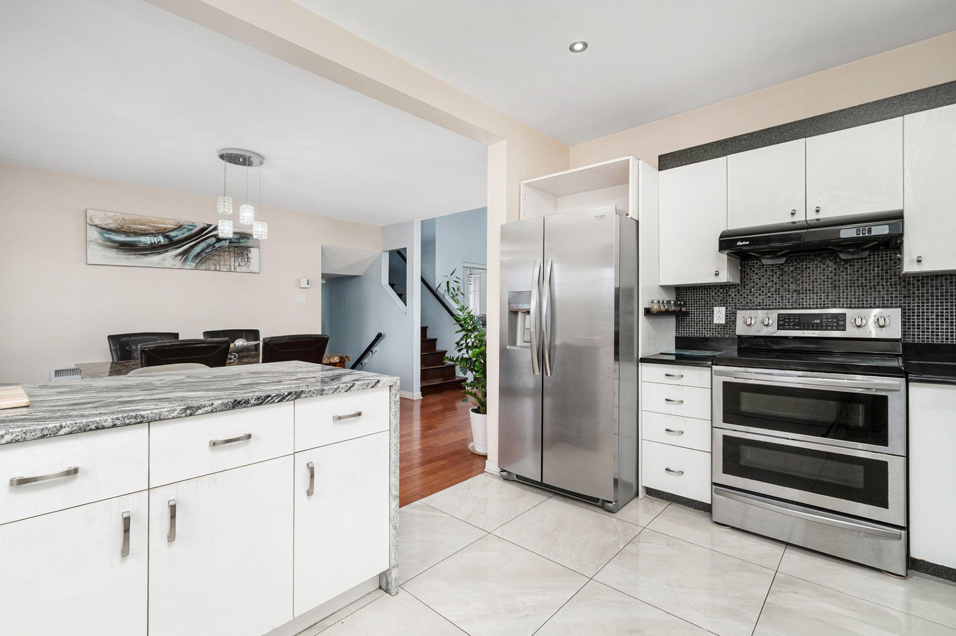 Photo - Kitchen
