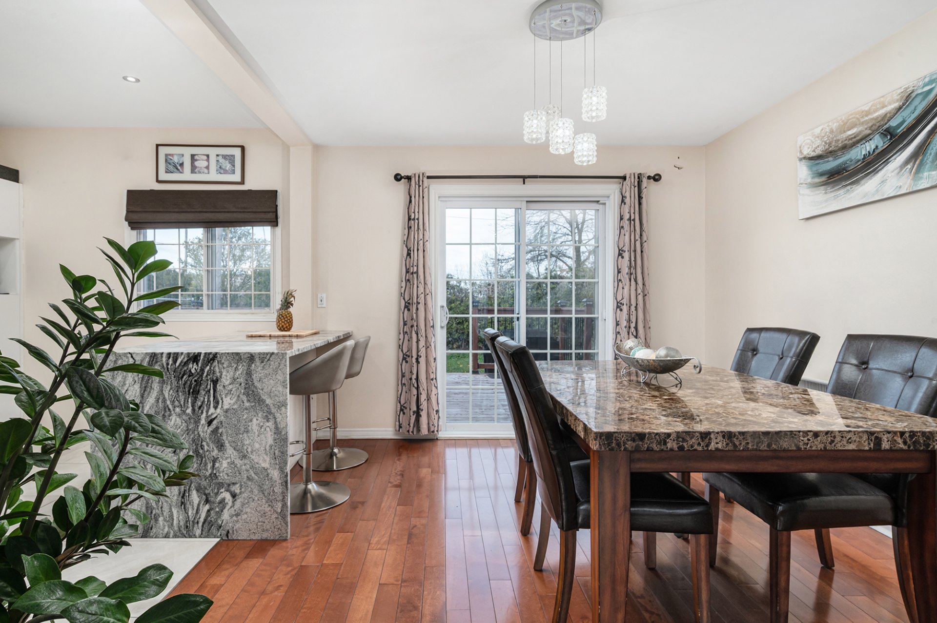 Photo - Dining room