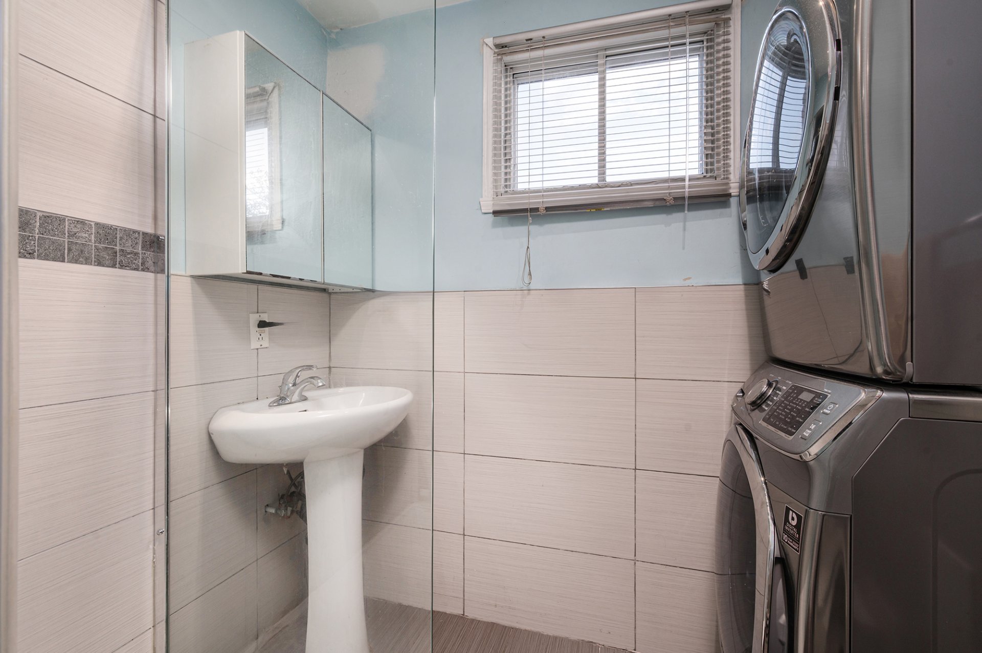 Photo - Bathroom