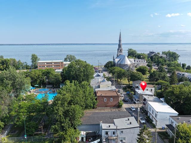house for sale Pointe-Claire